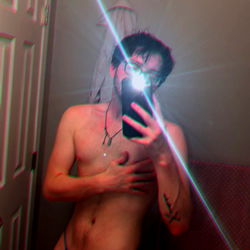 Model Selfie Showing Full Physique