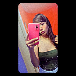 Anndreea AC, Instagram Model - Casual Selfie