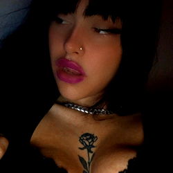 Sexy Model Andy in GRX-VDA