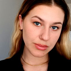 Valeriia๐๐ photo