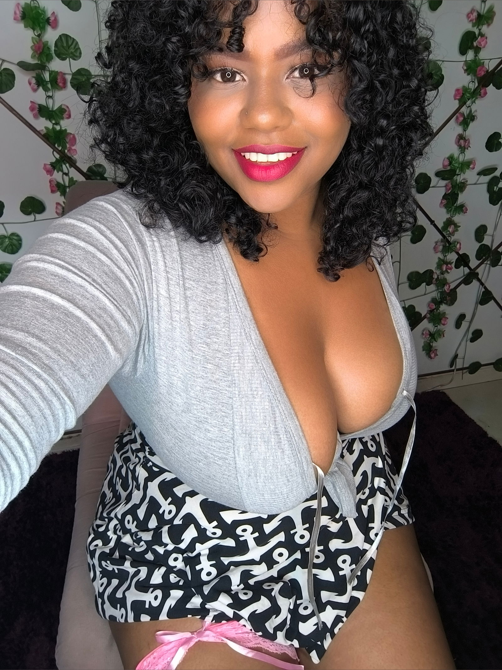 BIGASS NAOMI'S VIP photo