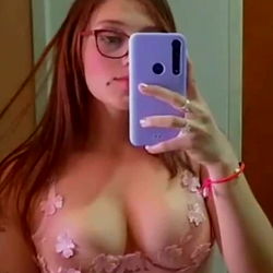 OnlyFans Ángeles Model in Bra