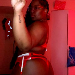 Luci, OnlyFans Model, Shares Her Stash