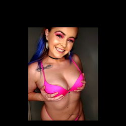 Amelia Kinkaid photo