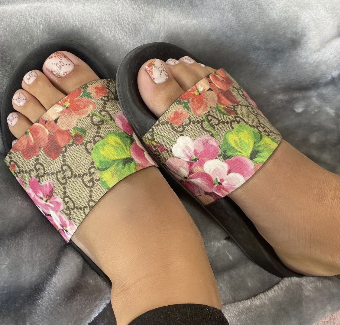 7 - Feet Modelling photo