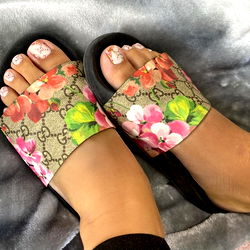 7 - Feet Modelling photo