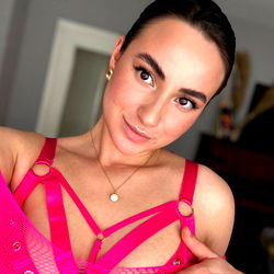 NaughtyCola's Riveting Instagram Moment