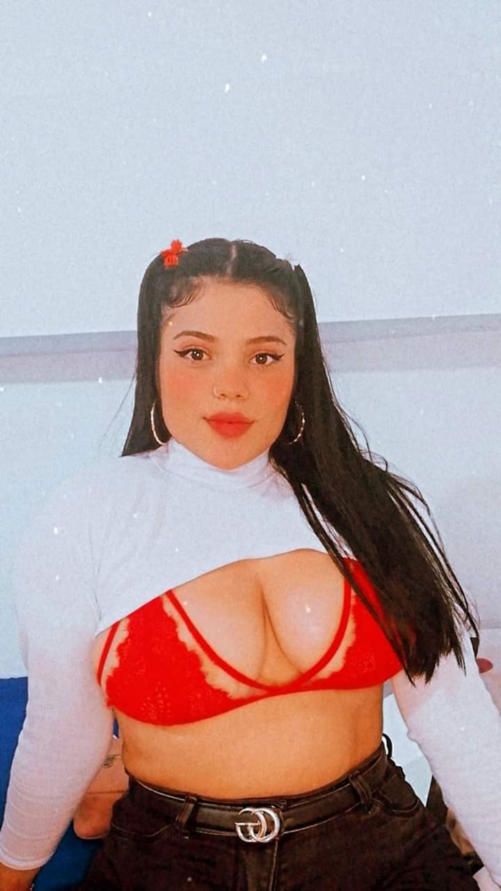 Andrea Velasquez photo