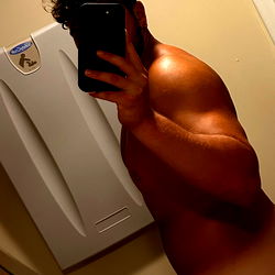 OnlyFans Model Itavito