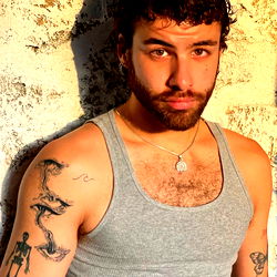 Famous Model Posed for OnlyFans in Gray Tank