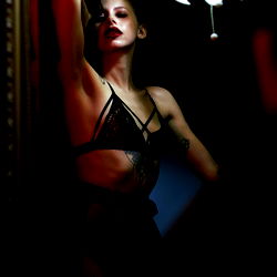 Intimate and Edgy Fashion Photography with Ava Gore