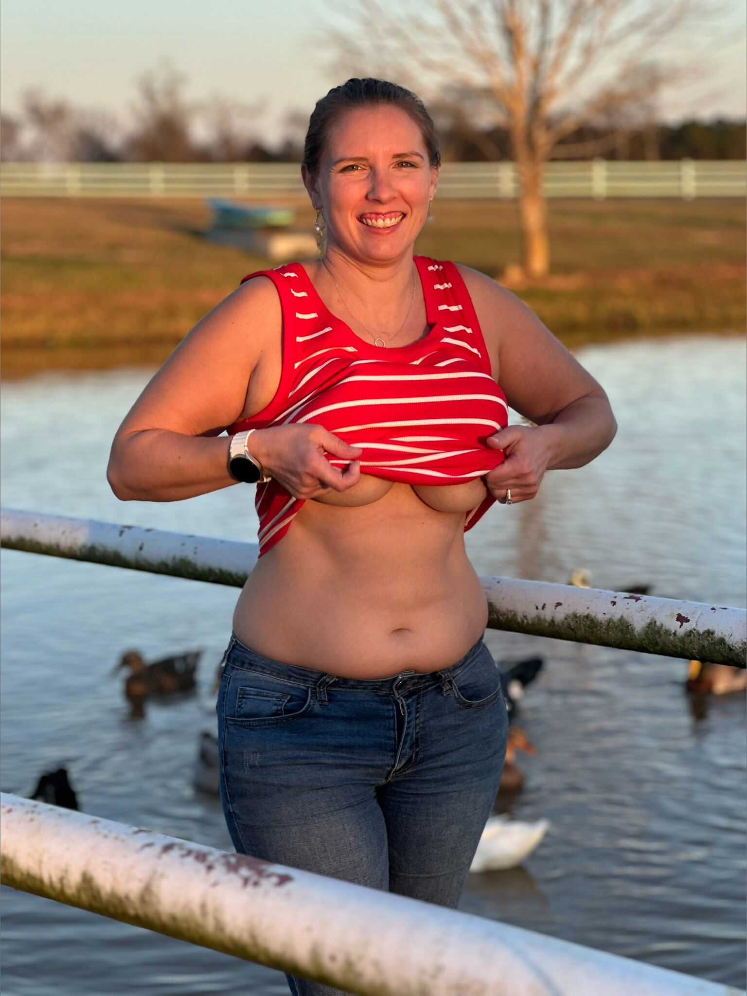 TravelingF---Toy photo