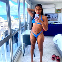 Hot Sunni's Rooftop Photoshoot