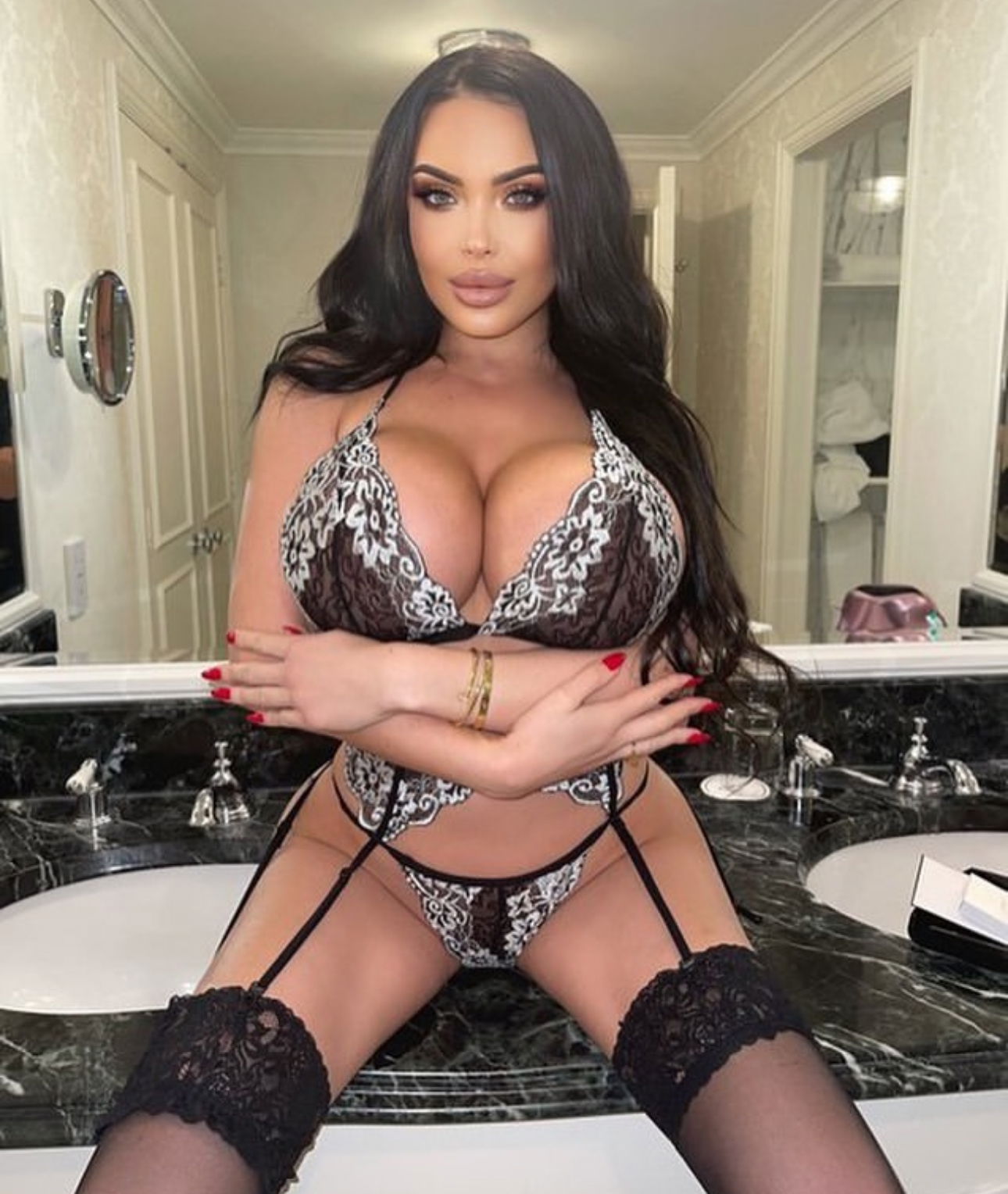 𝐀𝐍𝐀𝐒𝐓𝐀𝐒𝐈𝐀 𝐃𝐎𝐋𝐋 𝐅𝐑𝐄𝐄 🍉 HUGE BOOBS photo