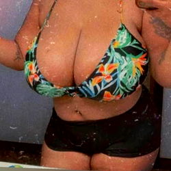 Onlyfans Model Unique in Black and White