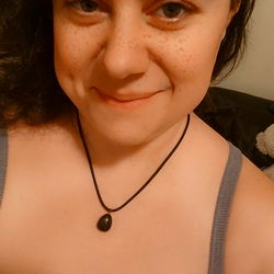 Hellz_Bellez' OnlyFans Model Photo