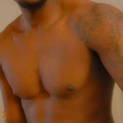 TallMandingo Shirtless Photo
