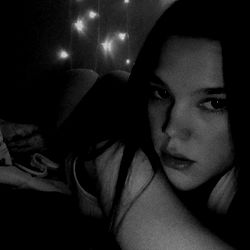 Annęłisę Løvę, OnlyFans Model, from Maine