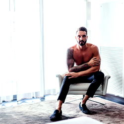 Quinton James XXX photo