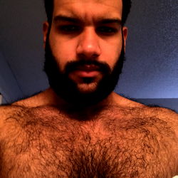 Roman Orlando's Beard Grooming Routine