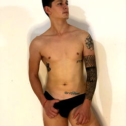 Aron Sex, Model Photo