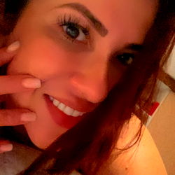 Anaile: Glamorous Model from Manaus