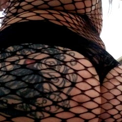 Sexy Onlyfans Model Lilli Staxx in Exotic Attire