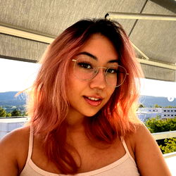 Nearby - 2.3 Miles: Stylish Vasia