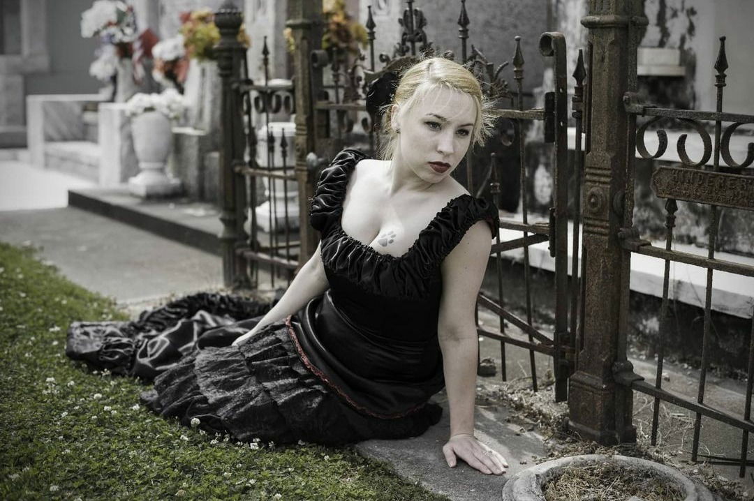 Adelina Lilith photo