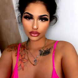 Stunning Onlyfans Model GIA Posing for a Selfie