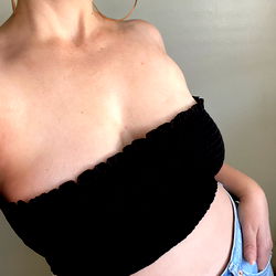 Abby - OnlyFans Model in Stylish Black Tankini Top