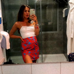 Scottish Scandal: OnlyFans Model Officialtosh_ Stuns in Bathroom Shoot