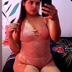 Camm Vicious Stuns in Lingerie, 30 Years Old