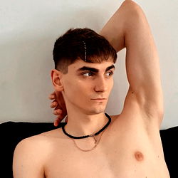 OnlyFans Model Zibert 🥥: An Interview With a Ukrainian Creator