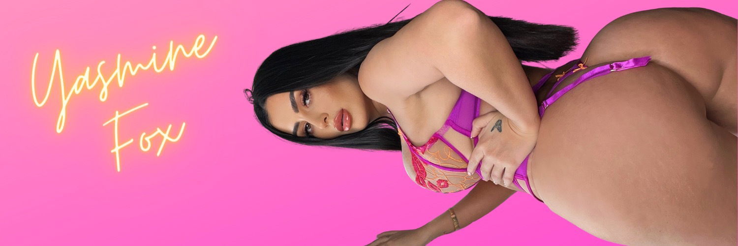 Yasmine Fox 🖤🤍 photo
