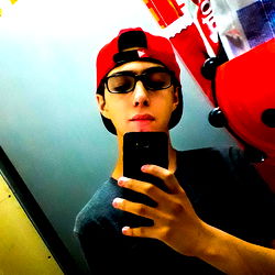 Chico_misterio's Funny Photobooth Shot!