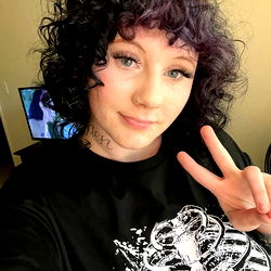 OnlyFans Model Beth Rose: Aging Punk