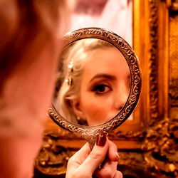 Estelle Exposed photo