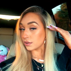 Onlyfans Model London with Blonde Hair and Pink Nails | Car Ride