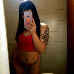 Fashionable Onlyfans Model Dalma Agostina Valdebenito in Bathing Suit