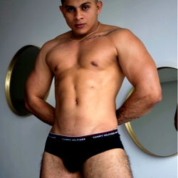 Maicolhot - OnlyFans Model