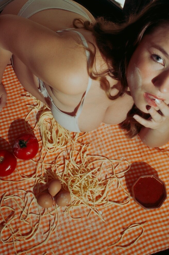 Almendra Hungry Goddess photo