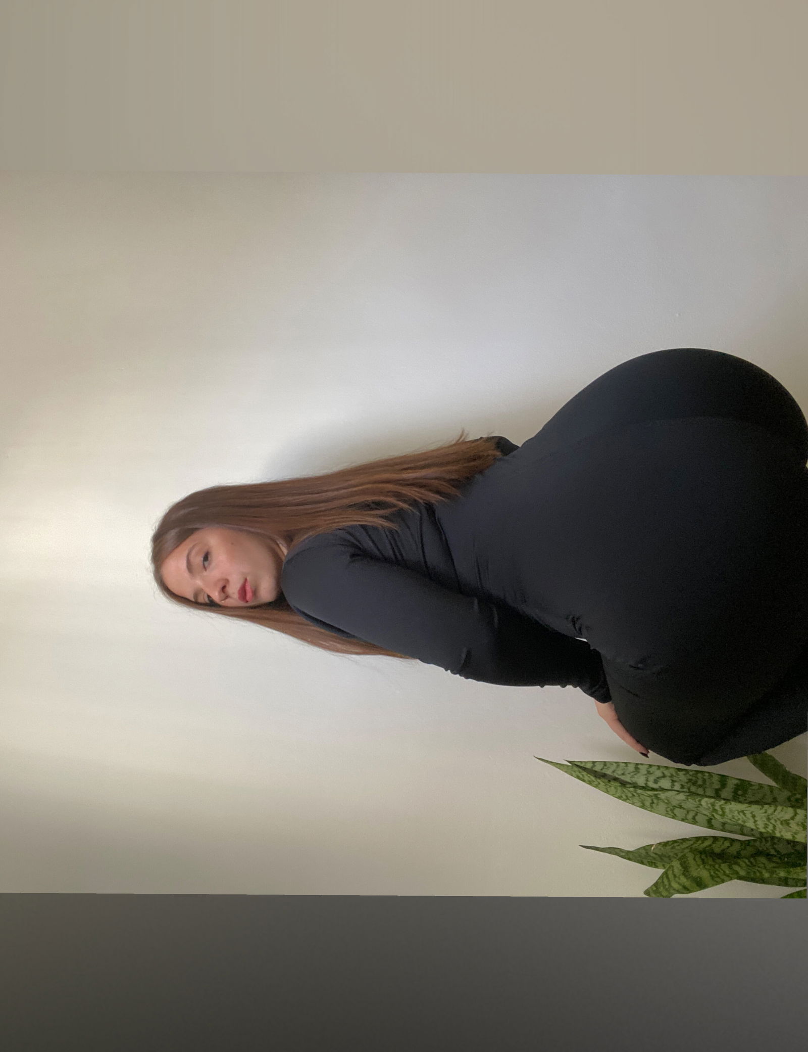 ISSY 👼🏻  SERAPHIC FEMDOM GODDESS photo