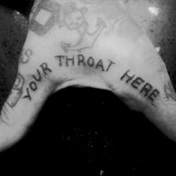 🤪 Tattoo artist showing off his work,