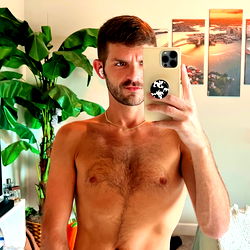 OnlyFans Model JR Sharing Fitness Journey