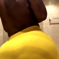 Fierce Chocolate ❤️‍🔥: OnlyFans Model Shares Her London Adventures
