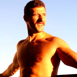 OnlyFans Model Thegainsmaker Posing for Photograph