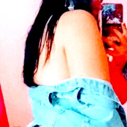 Seductive Model in OnlyFans Brief