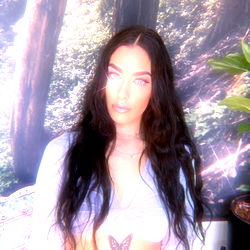 Model ☆ A S T E R I A ☆