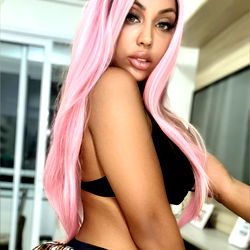 Sofia🦊, OnlyFans Model Posing